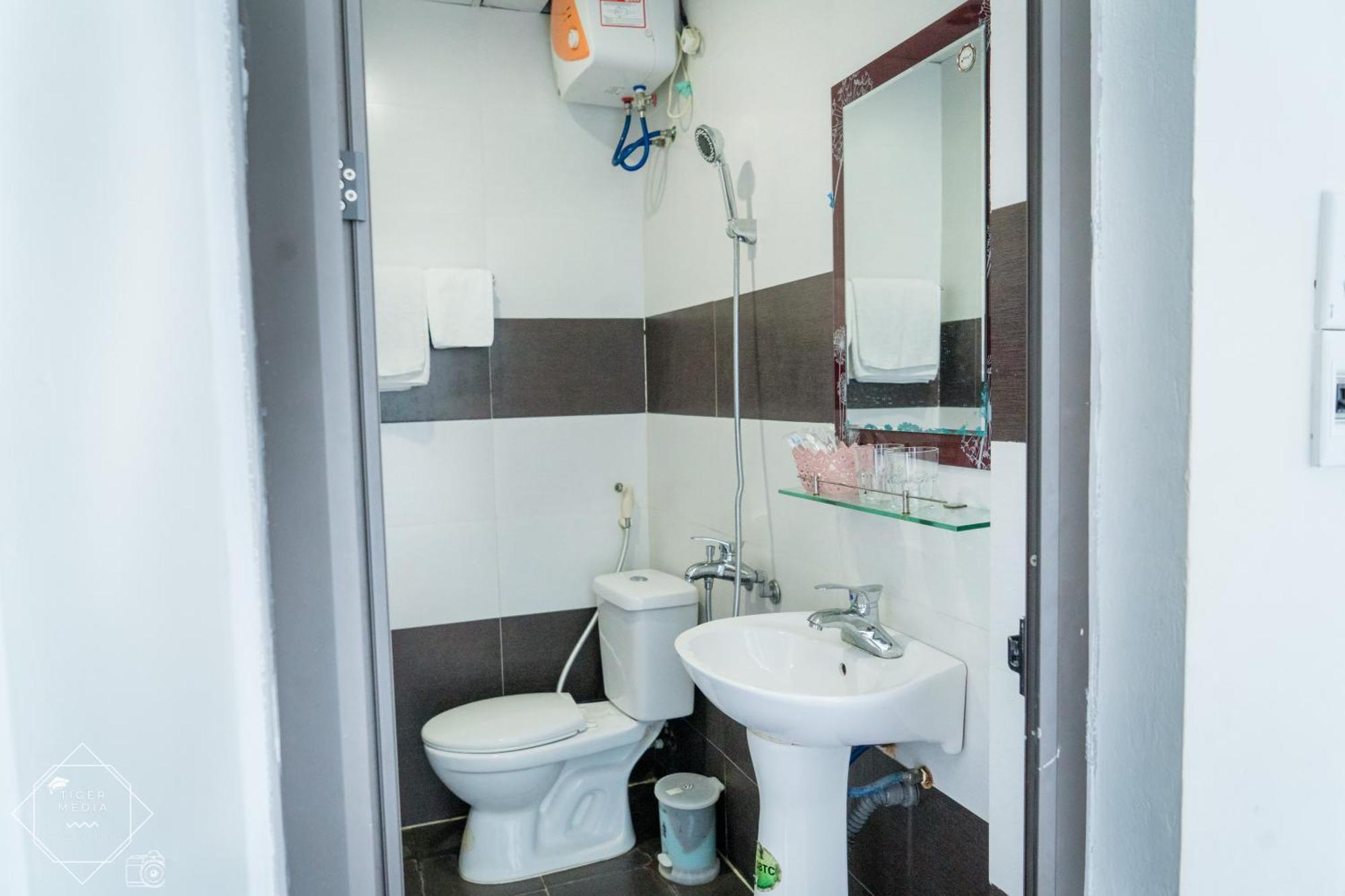 Brother Friendly - Gia Cat Long Hotel Dong Khe Sau Екстериор снимка